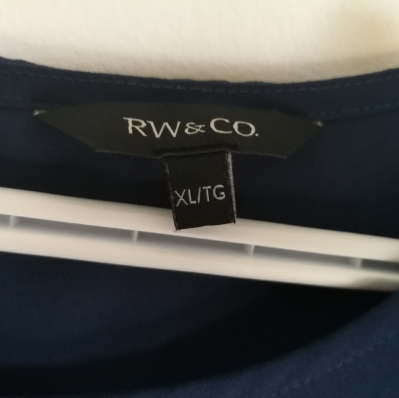 RW navy illusion top - Picture 4 of 4